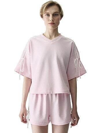 T-shirt feminina com detalhe de laço penti