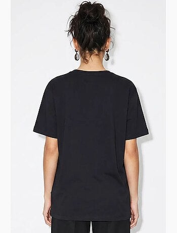 T-shirt feminina com estampado abstrato e decote em v lucci