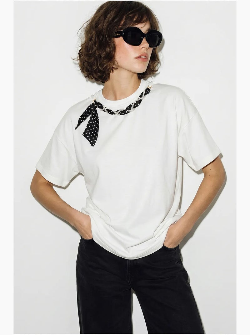T-shirt feminina de algodão e elastano lucci Branco - Kiabi