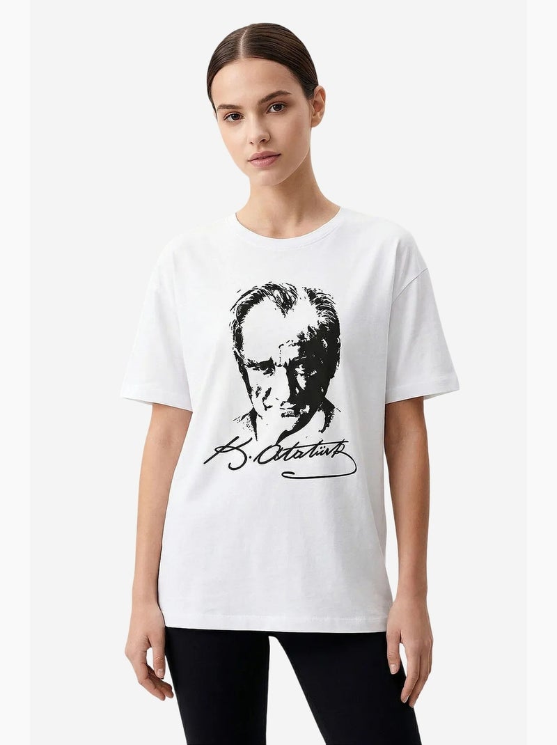 T-shirt feminina de algodão e elastano tommy Branco - Kiabi
