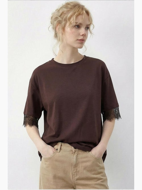 T-shirt feminina de algodão e poliéster lucci - Kiabi