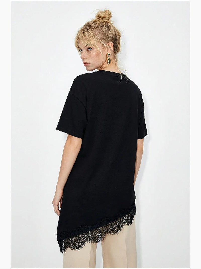T-shirt feminina de poliéster e elastano lucci Preto - Kiabi