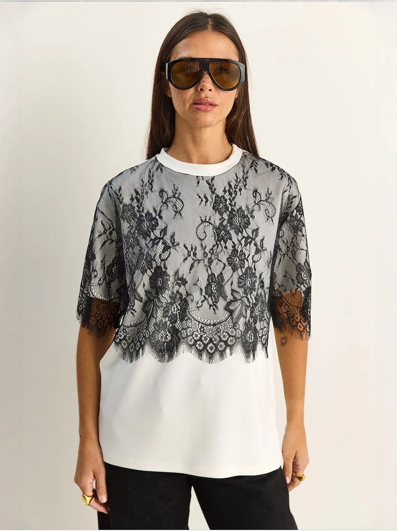 T-shirt feminina em mistura de viscose lucci Branco - Kiabi