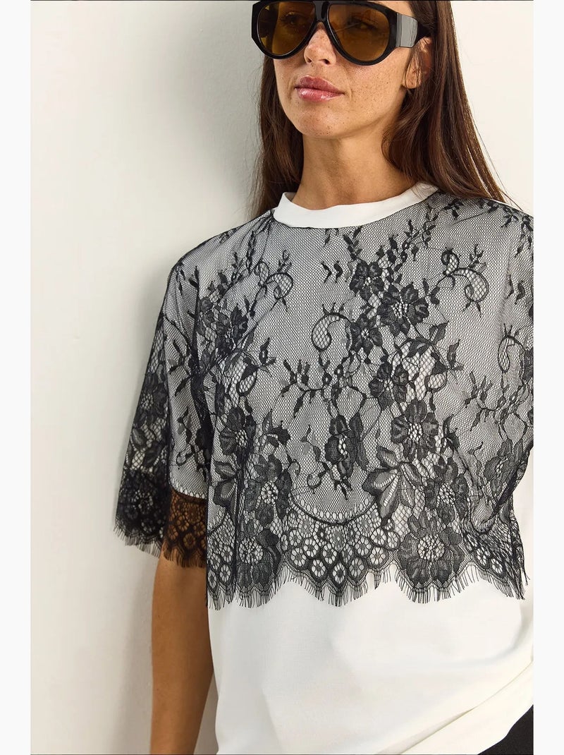 T-shirt feminina em mistura de viscose lucci Branco - Kiabi