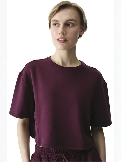 T-shirt feminina silky feel com pespontos penti - Kiabi T-shirt feminina silky feel com pespontos penti - Kiabi