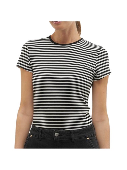 T-Shirt Feminina Vero Moda Mines Fiona Preto/Branco - Kiabi T-Shirt Feminina Vero Moda Mines Fiona Preto/Branco - Kiabi