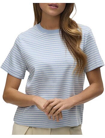 T-shirt feminina vero moda naima azul e branco