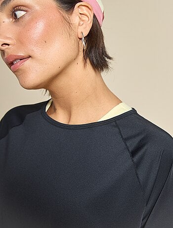 T-shirt fluído com abertura nas costas - (ekstract)