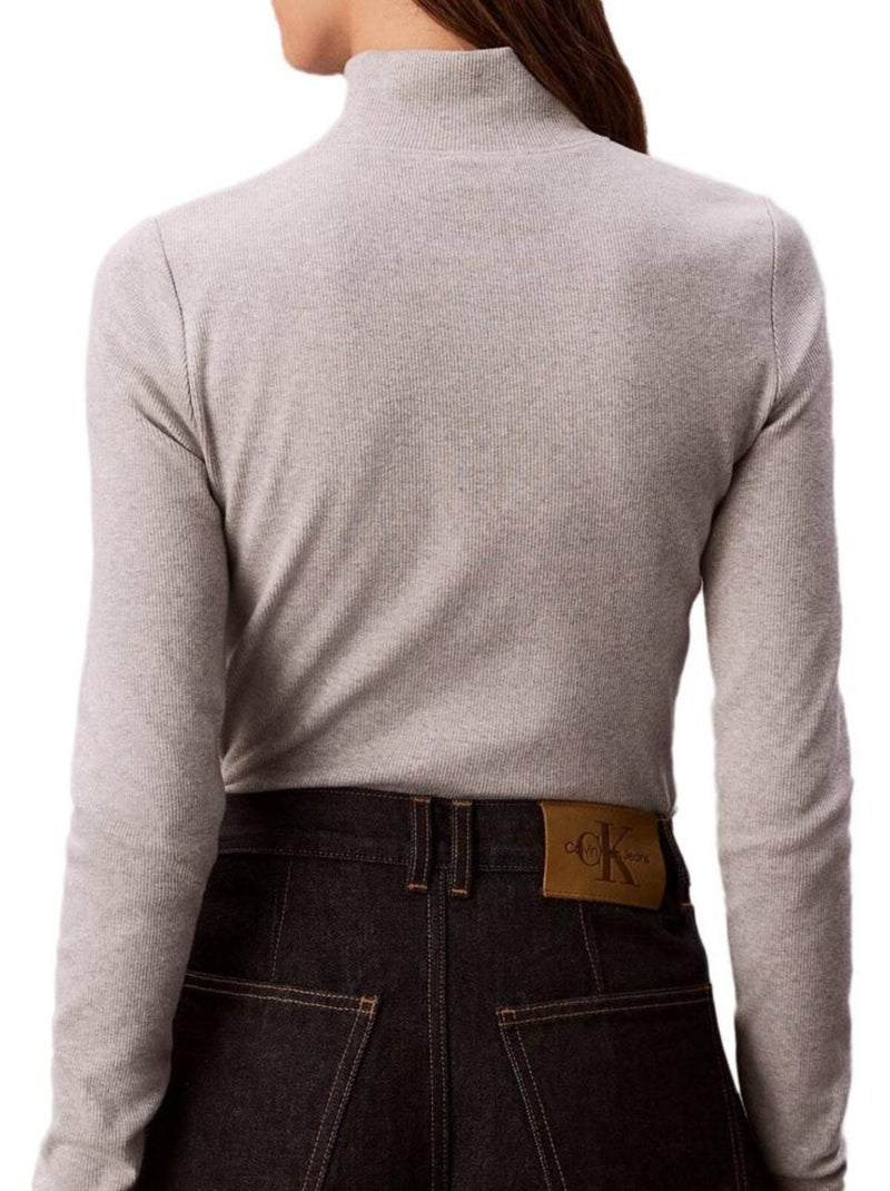 T-Shirt Gola Alta Cinzenta para Mulher Calvin Klein Jeans Label Cinza-prateado - Kiabi