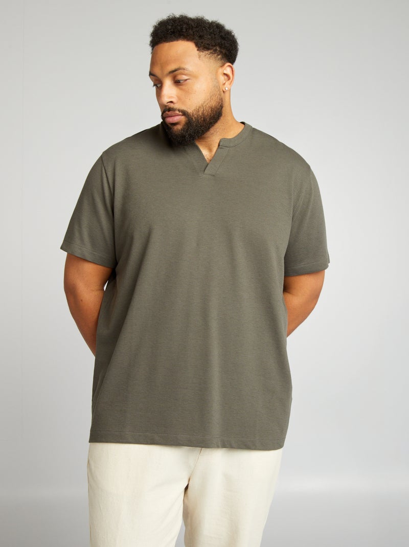 T-shirt gola mao e abertura em bico CAQUI - Kiabi