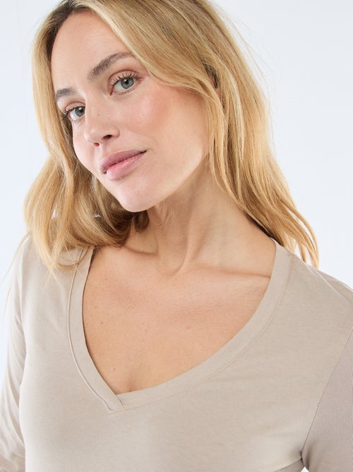 T-shirt gola V - Kiabi