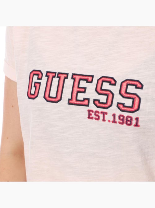 T-shirt Guess College Rosa para Mulher - Kiabi T-shirt Guess College Rosa para Mulher - Kiabi