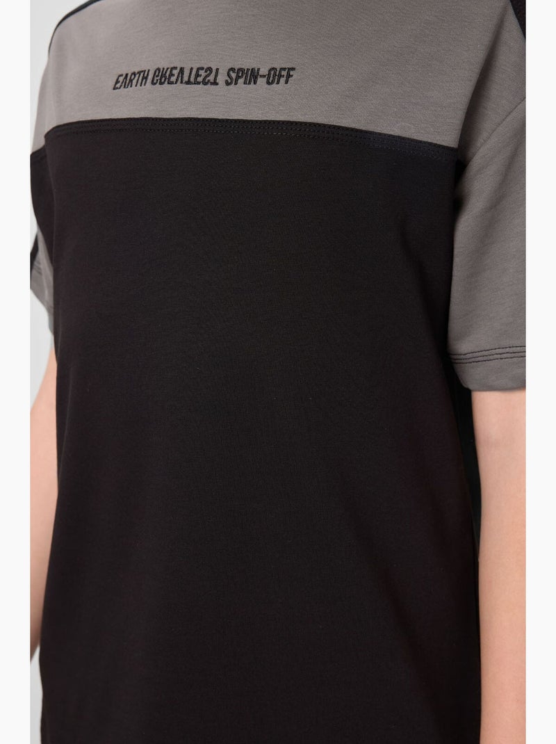 T-shirt infantil oversize gola redonda tommy Preto Cinza - Kiabi