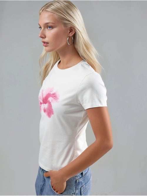 T-shirt justa com padrão hiccup - Kiabi T-shirt justa com padrão hiccup - Kiabi