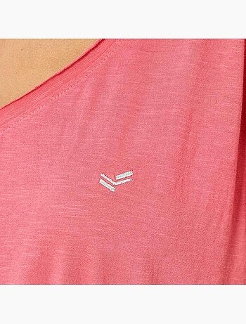 T-shirt kaporal jipsye rosa para mulher
