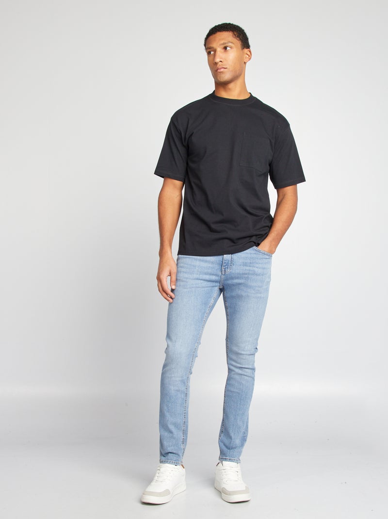 T-shirt lisa com bolso frontal Preto - Kiabi