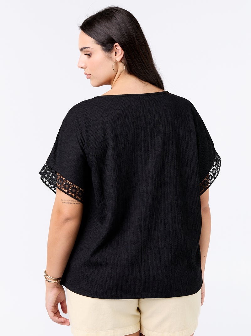 T-shirt lisa com bordado e macramé nas mangas Preto - Kiabi