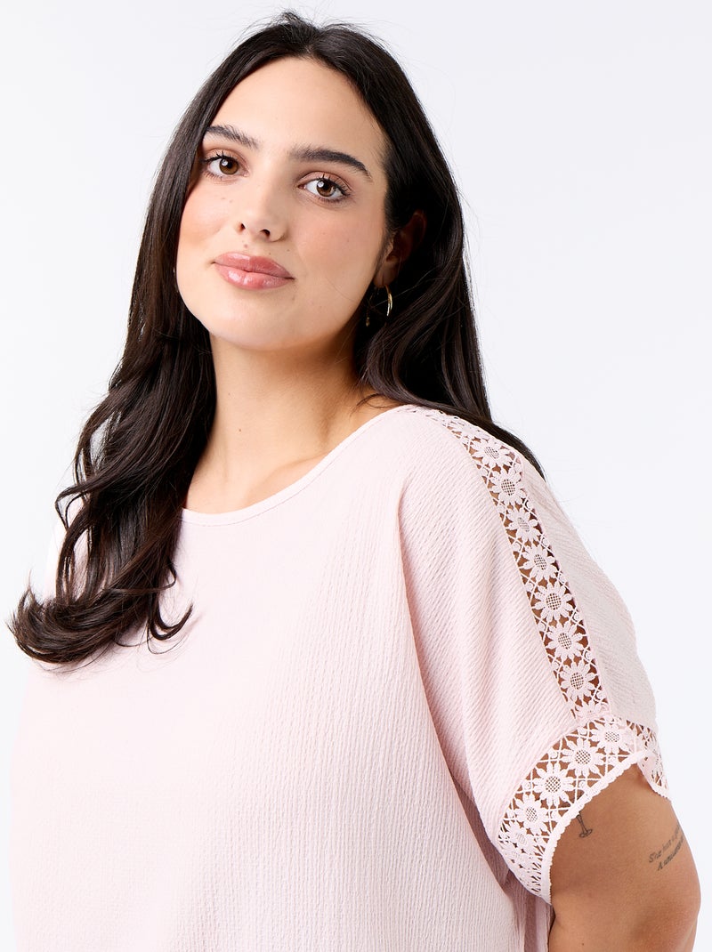 T-shirt lisa com bordado e macramé nas mangas Rosa - Kiabi