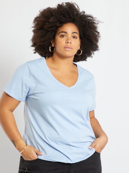 T-shirt lisa com gola em V - Kiabi