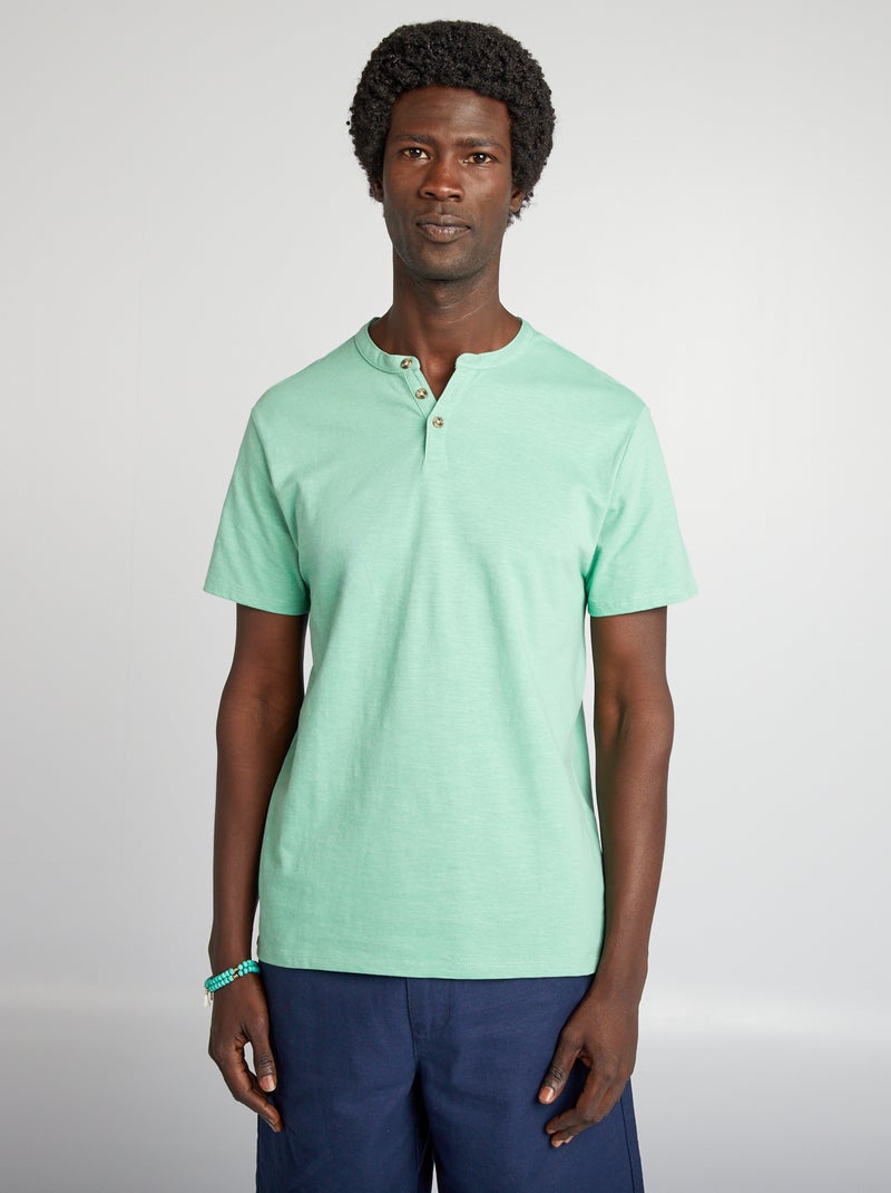 T-shirt lisa com gola tunisina VERDE - Kiabi