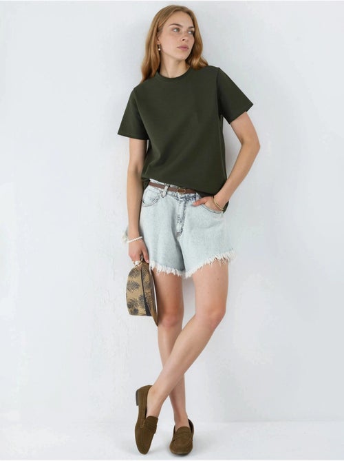 T-shirt lisa de gola redonda busem - Kiabi T-shirt lisa de gola redonda busem - Kiabi
