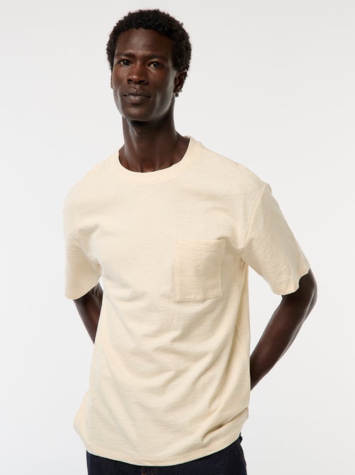 T-shirt lisa de manga curta com bolso frontal - Kiabi