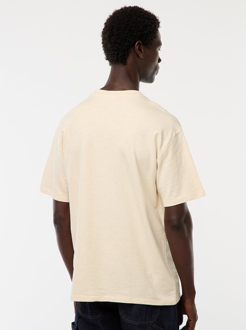 T-shirt lisa de manga curta com bolso frontal - Kiabi