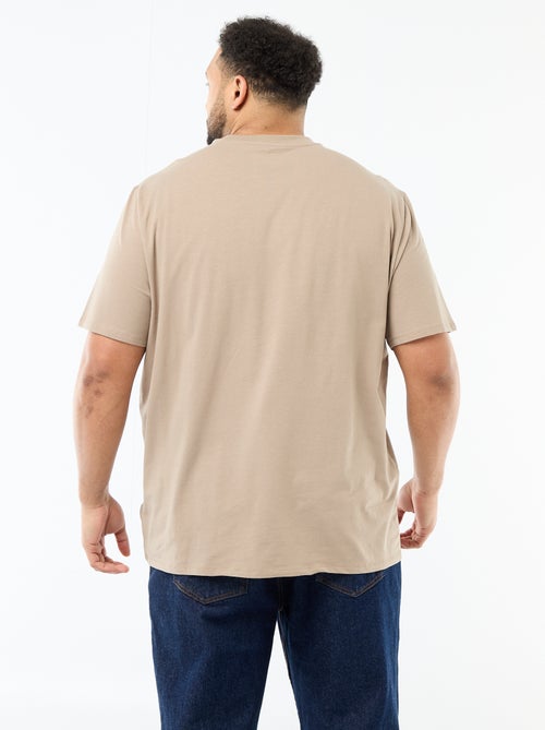 T-shirt lisa em jersey de gola redonda para homem - Kiabi T-shirt lisa em jersey de gola redonda para homem - Kiabi