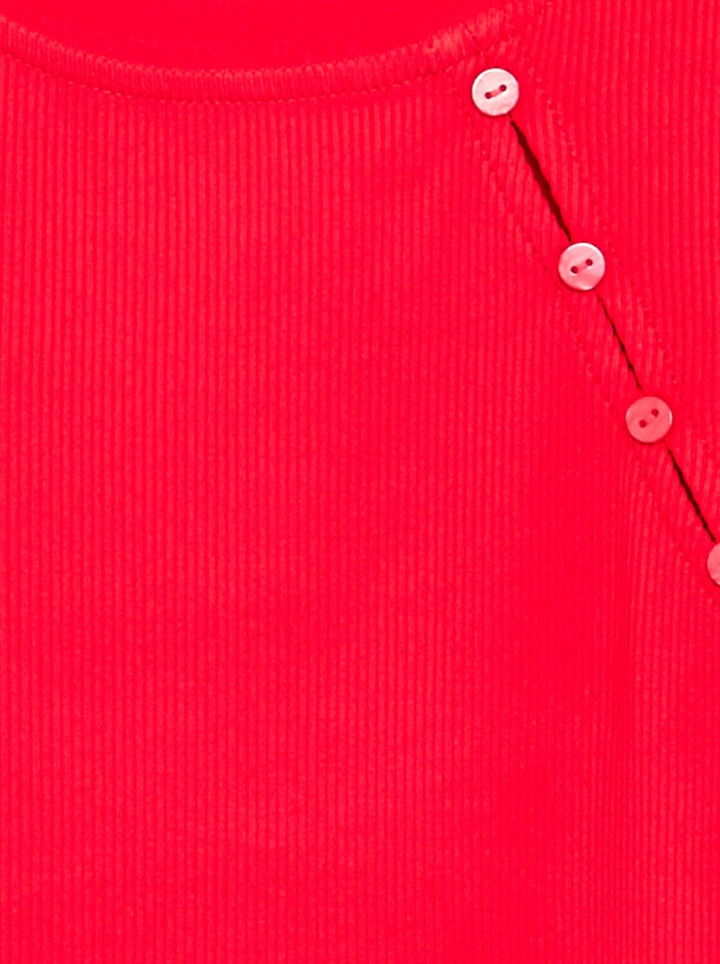 T-shirt lisa em malha canelada com ombro abotoado Vermelho - Kiabi