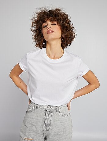 T-shirt lisa em malha jersey