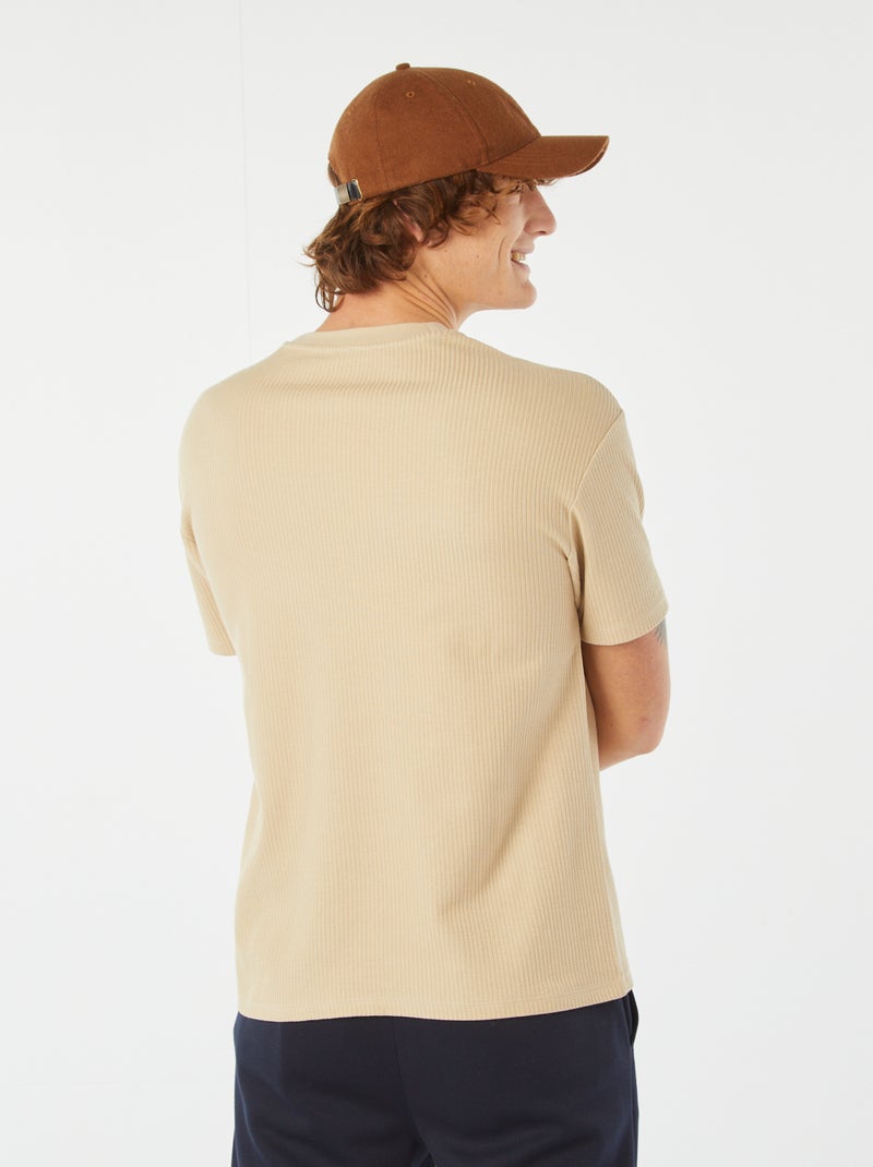 T-shirt lisa texturada de manga curta Bege - Kiabi