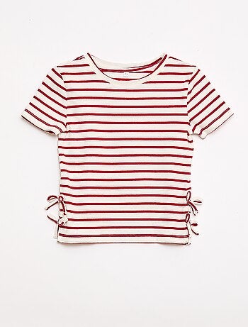 T-shirt liso com nós fantasia