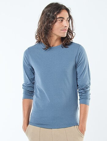T-shirt liso de mangas compridas e gola redonda