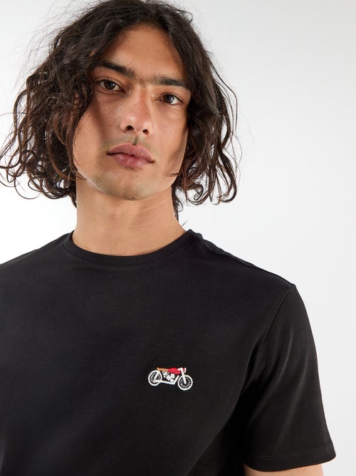 T-shirt liso de manga curta com bordado - Kiabi