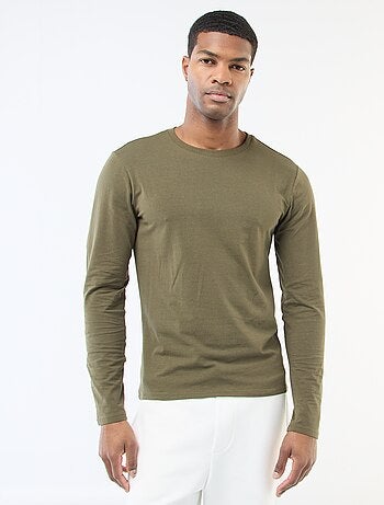 T-shirt liso de mangas compridas e gola redonda