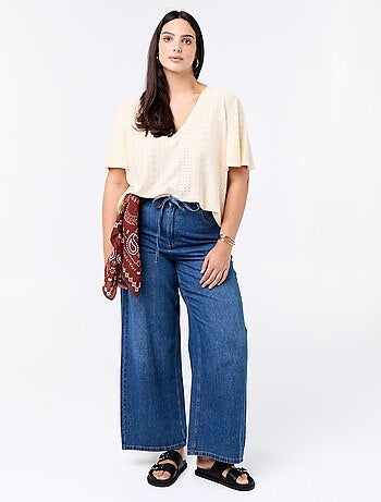 T-shirt liso em malha rendada