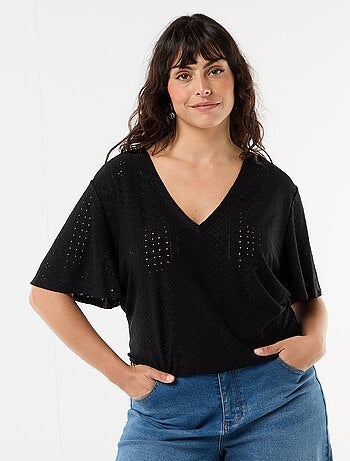 T-shirt liso em malha rendada