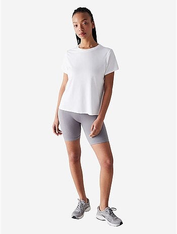 T-shirt loose com gola redonda quebrada penti