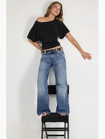 T-shirt loose fit com decote barco hiccup