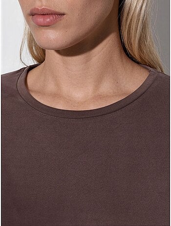 T-shirt loose fit com gola redonda busem