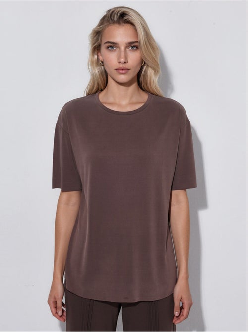 T-shirt loose fit com gola redonda busem - Kiabi T-shirt loose fit com gola redonda busem - Kiabi