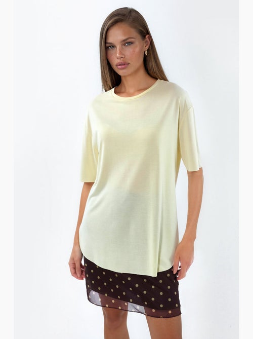 T-shirt loose fit com gola redonda busem - Kiabi T-shirt loose fit com gola redonda busem - Kiabi
