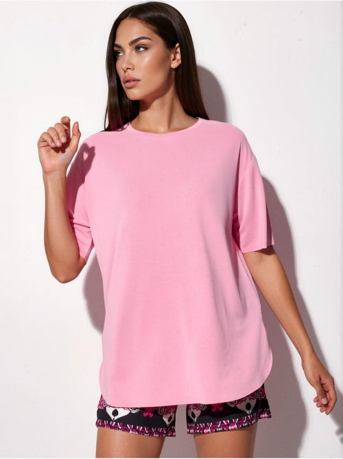 T-shirt loose fit com gola redonda busem - Kiabi T-shirt loose fit com gola redonda busem - Kiabi