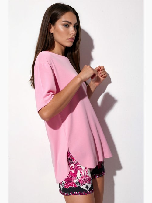 T-shirt loose fit com gola redonda busem - Kiabi T-shirt loose fit com gola redonda busem - Kiabi