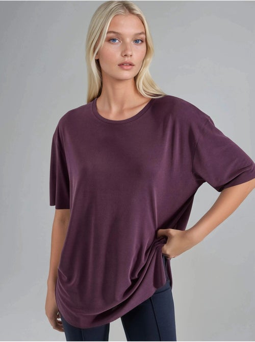 T-shirt loose fit com gola redonda busem - Kiabi T-shirt loose fit com gola redonda busem - Kiabi
