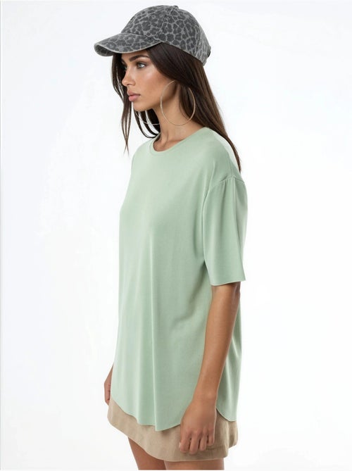 T-shirt loose fit com gola redonda busem - Kiabi T-shirt loose fit com gola redonda busem - Kiabi
