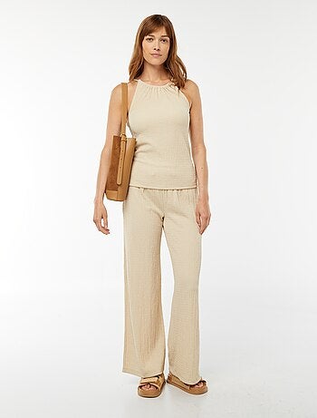 T-shirt manga cava com alças ajustáveis em malha gofrada