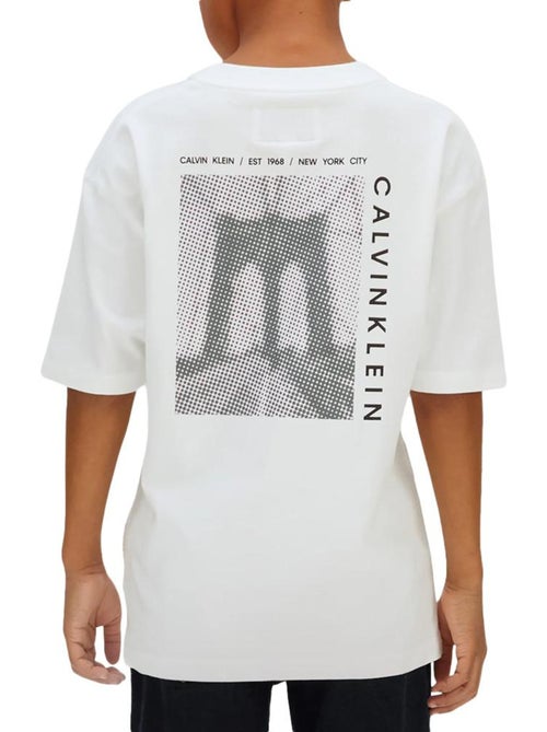 T-shirt manga comprida branca para rapaz calvin klein jeans bridge - Kiabi T-shirt manga comprida branca para rapaz calvin klein jeans bridge - Kiabi