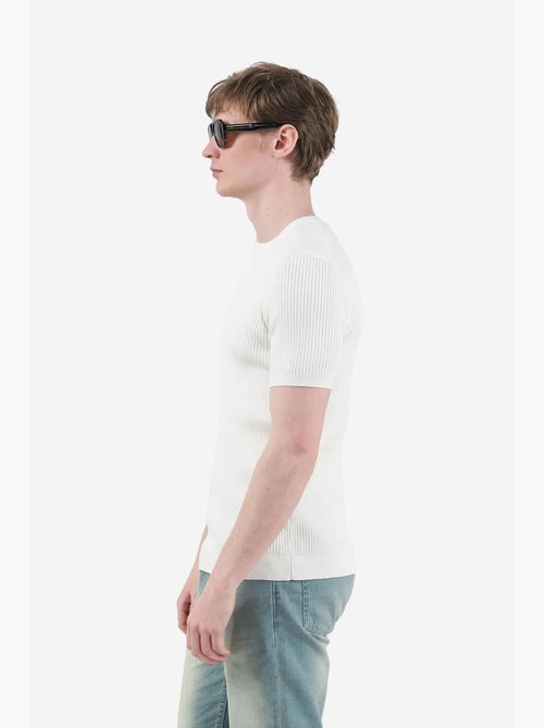 T-shirt masculina de algodão-poliéster giesto - Kiabi T-shirt masculina de algodão-poliéster giesto - Kiabi