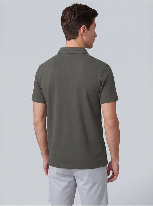 T-shirt masculina em mistura de viscose tommy - Kiabi T-shirt masculina em mistura de viscose tommy - Kiabi